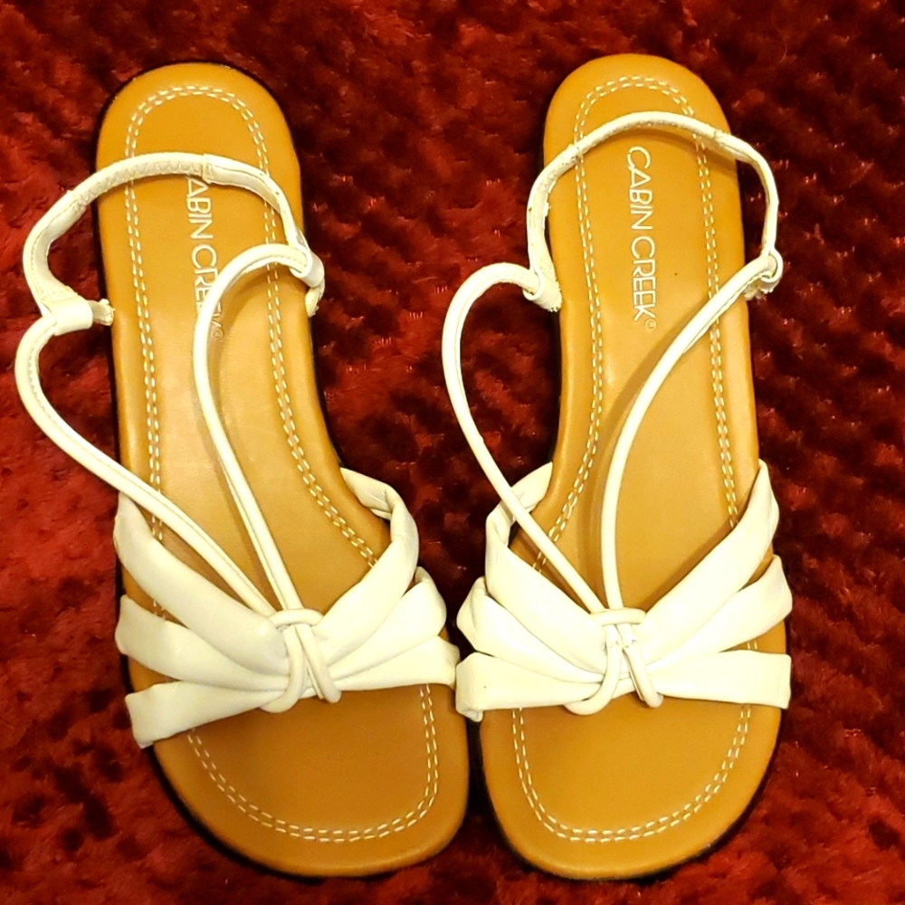 Cabin Creek white sandals sz 6.5 NWOT